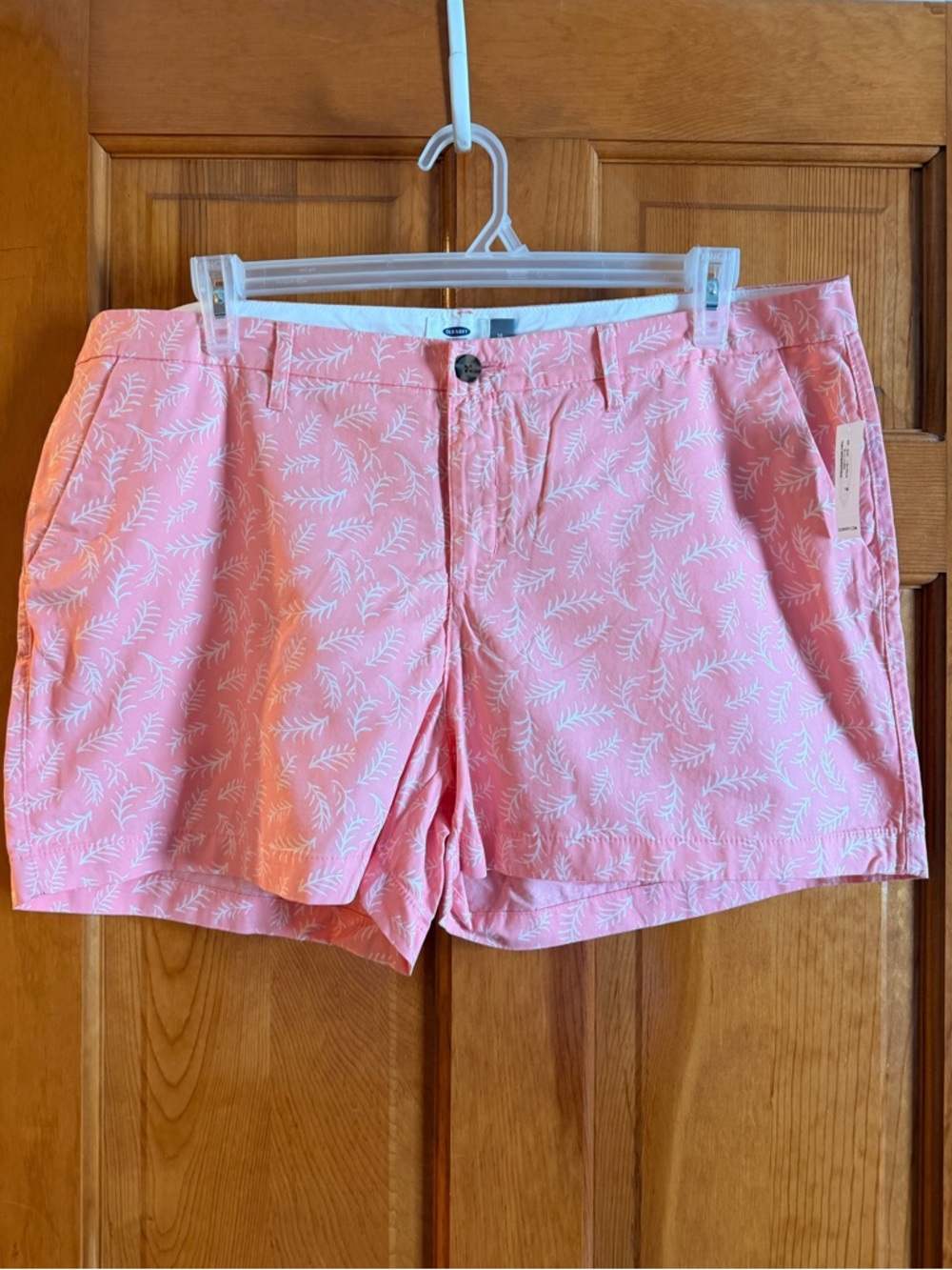 Old Navy Pink Leaf-Print Shorts BNWT SIZE 16